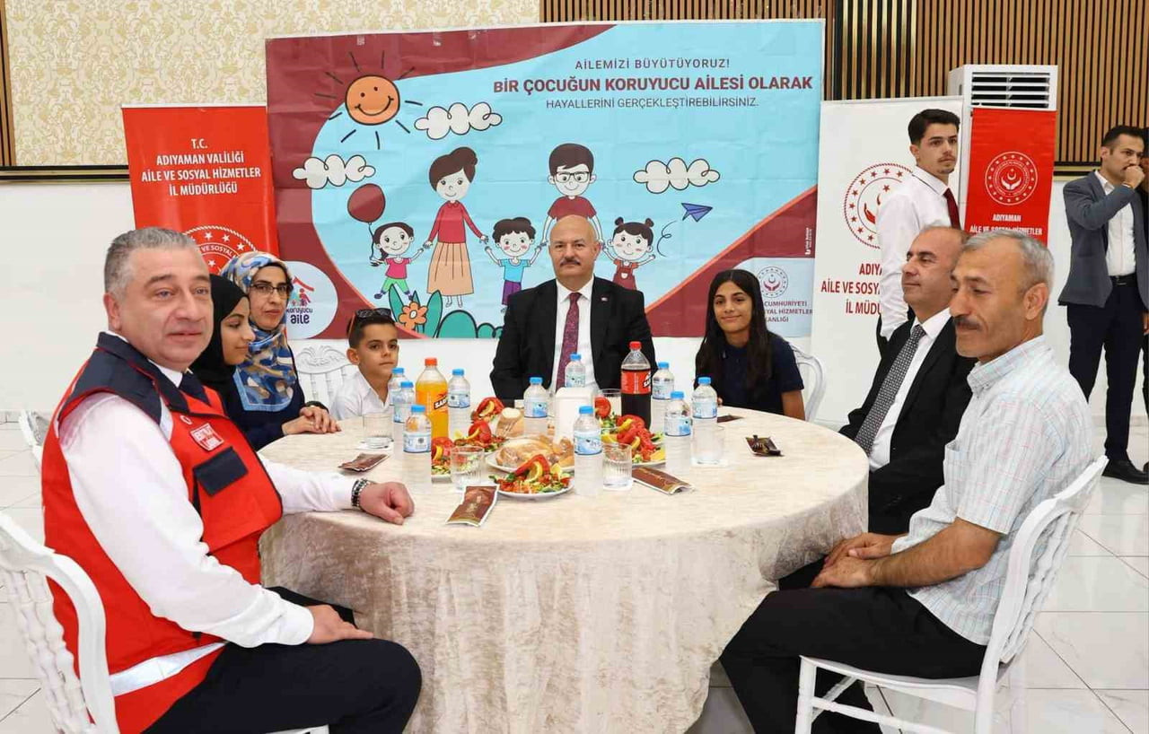 ADIYAMAN'DA, "30 HAZİRAN KORUYUCU AİLE GÜNÜ" DOLAYISIYLA KORUYUCU AİLELER İLE DEVLET KORUMASINDAKİ...