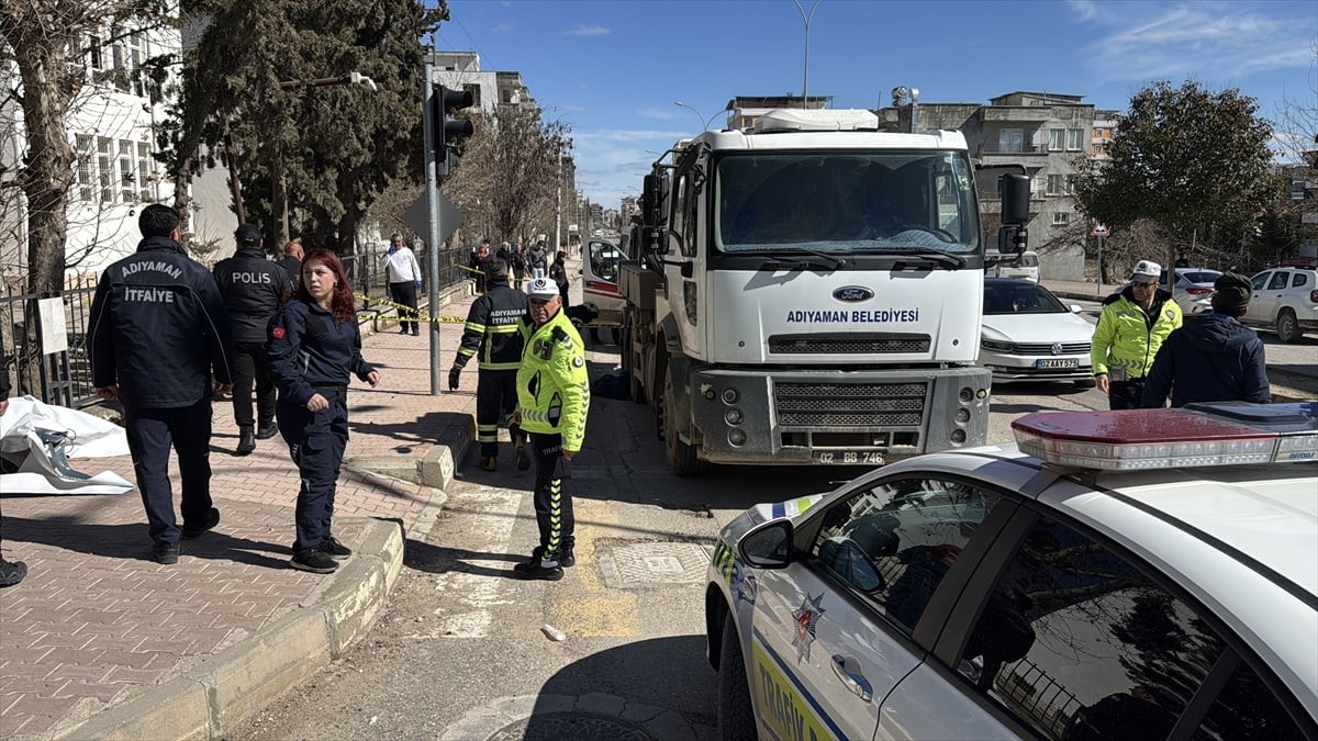 Adıyaman'da vidanjörün çarptığı kişi hayatını kaybetti.