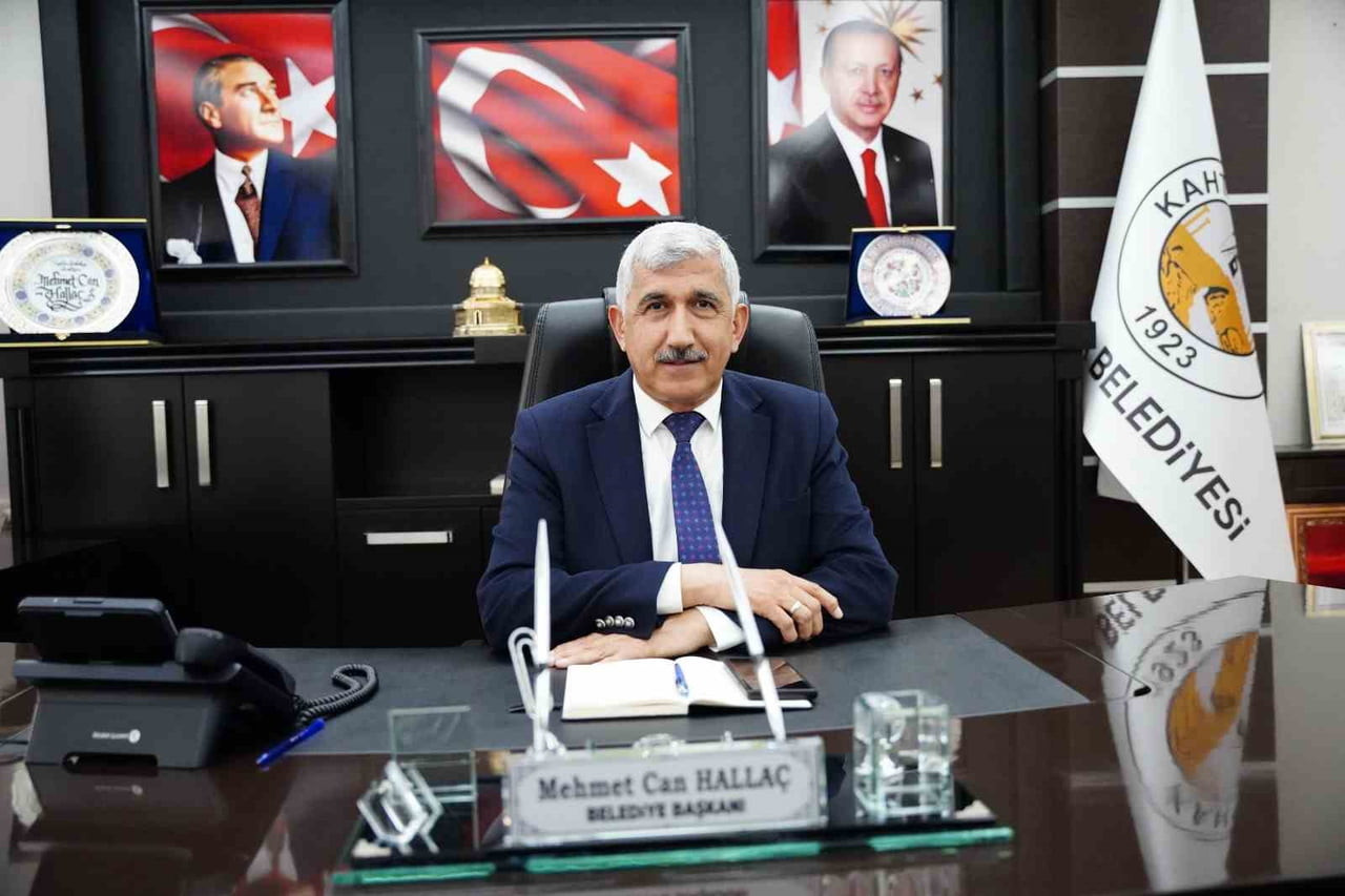 ADIYAMAN'IN KAHTA İLÇE BELEDİYE BAŞKANI MEHMET CAN HALLAÇ, 19 MAYIS ATATÜRK'Ü ANMA, GENÇLİK VE...