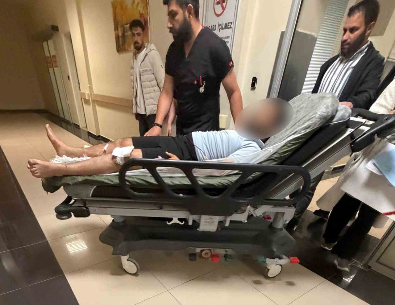 ADIYAMAN’DA BİR KİŞİ SOKAK ORTASINDA UĞRADIĞI SİLAHLI SALDIRI SONUCU YARALANDI.