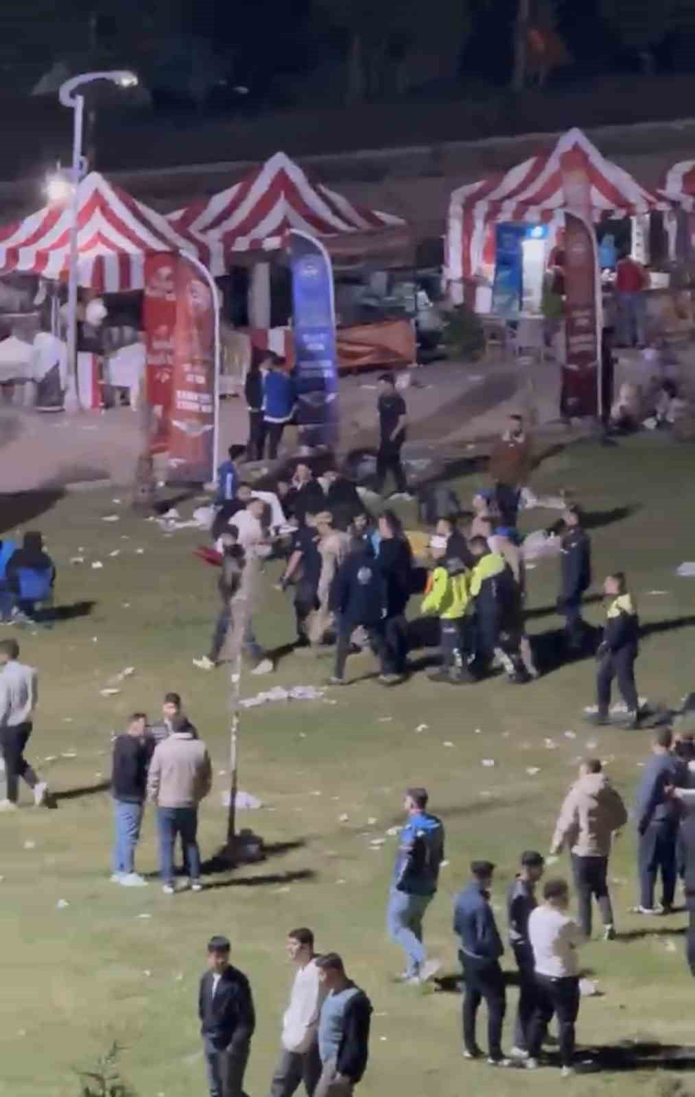 ADIYAMAN’DA, DÜZENLENEN MOTOFEST ETKİNLİĞİNDE İKİ GRUP ARASINDA ÇIKAN BIÇAKLI KAVGADA 3 KİŞİ...