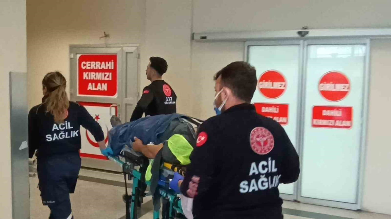 ADIYAMAN’DA İNŞAAT İSKELESİNİN ÇÖKMESİ SONUCU MEYDANA GELEN OLAYDA BİR İŞÇİ...