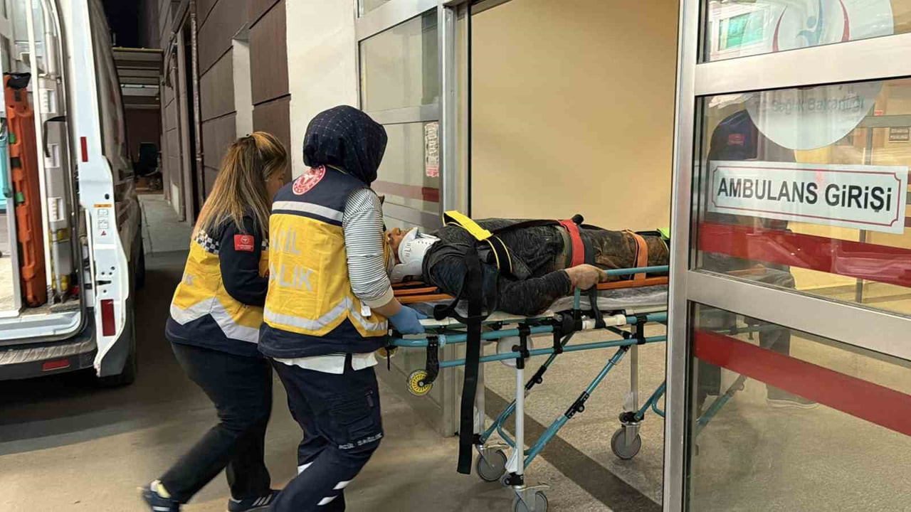 ADIYAMAN’DA, YÜKSEKTEN DÜŞEN BİR İŞÇİ YARALANDI.