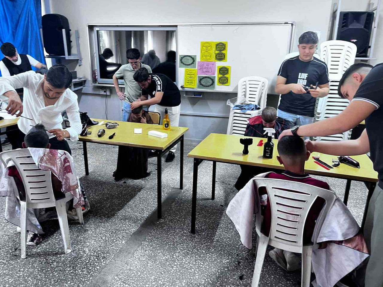 ADIYAMAN’IN GÖLBAŞI MESLEKİ VE TEKNİK ANADOLU LİSESİ GÜZELLİK VE SAÇ BAKIMI BÖLÜMÜ ÖĞRENCİLERİ...