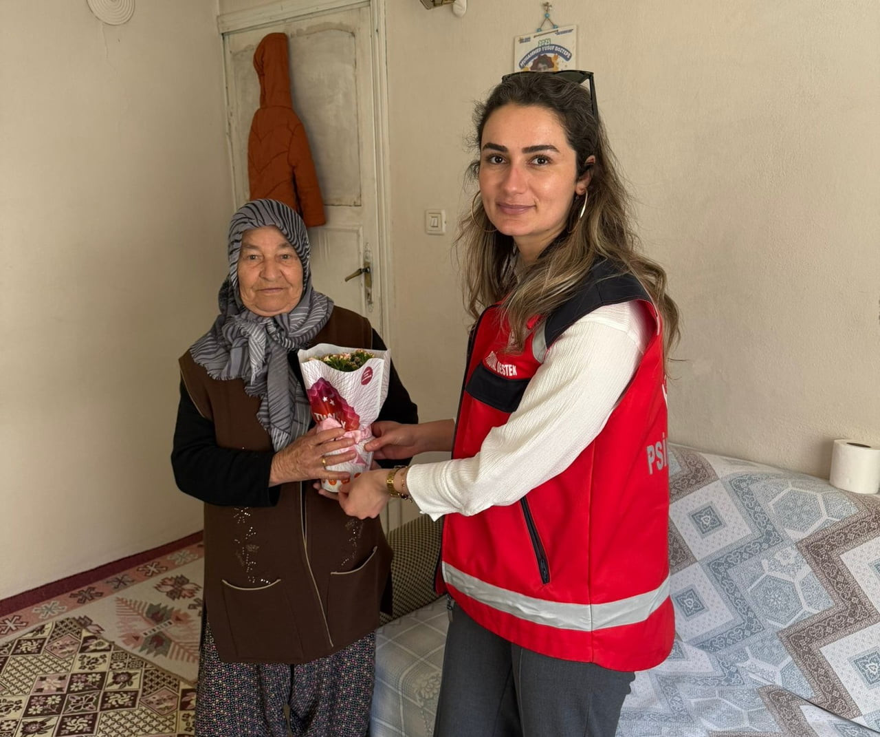ADIYAMAN’IN GÖLBAŞI SOSYAL HİZMET MERKEZİ MÜDÜRLÜĞÜ TARAFINDAN ANNELER GÜNÜ DOLAYISIYLA ŞEHİT...