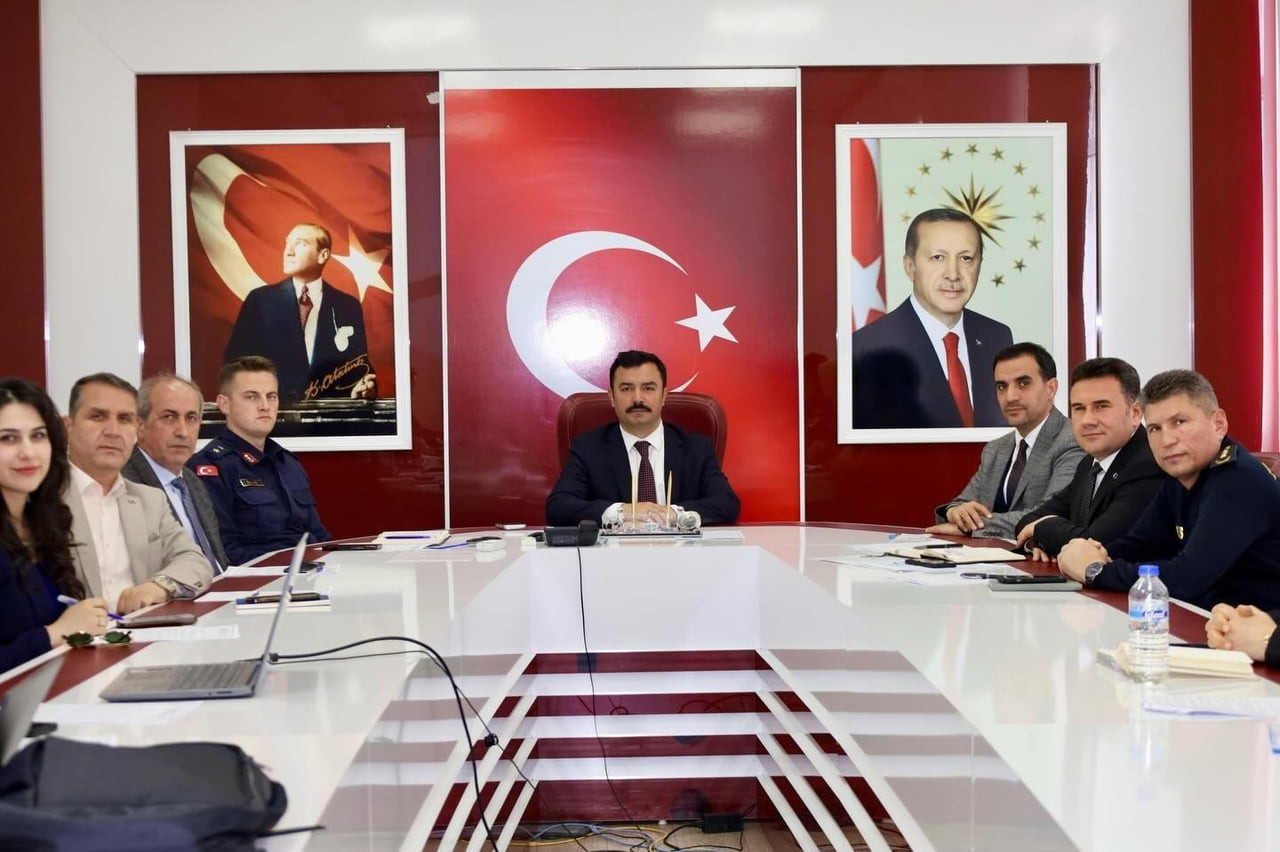 ADIYAMAN’IN KAHTA İLÇESİNDE, "EN İYİ NARKOTİK POLİSİ ANNE PROJESİ" KAPSAMINDA YÜRÜTÜLEN...