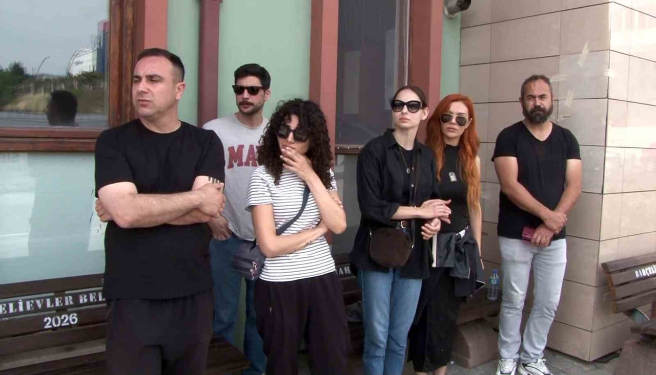 ADLİ TIP KURUMU'NDA ECE İRTEM'İ ANLATAN OYUNCU ARKADAŞLARI, BÜYÜK ÜZÜNTÜ YAŞADIKLARINI...