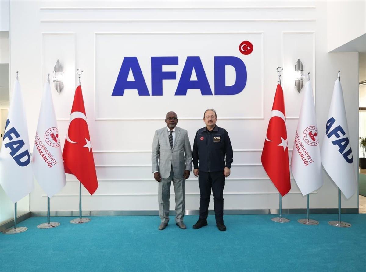 Afet ve Acil Durum Yönetimi (AFAD) Başkanı Ali Hamza Pehlivan, Nijerya İnsani İşler ve Yoksulluğun...