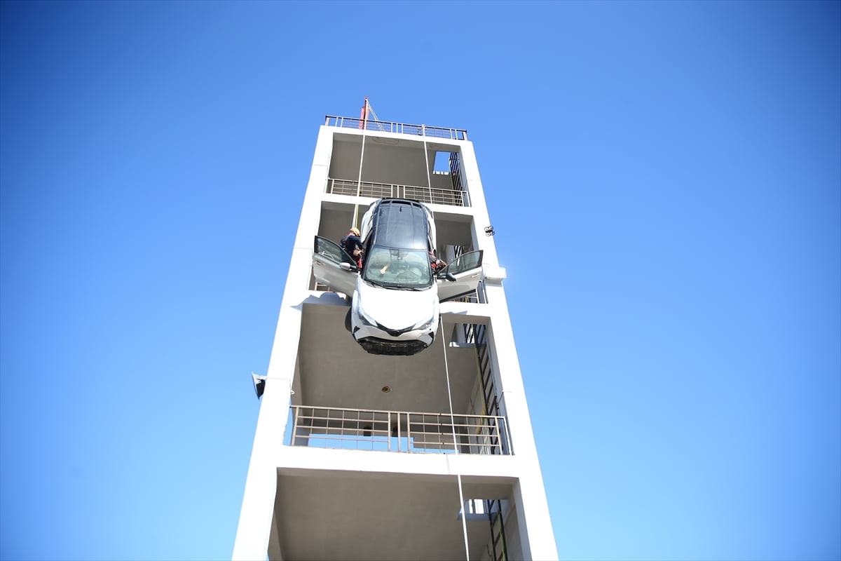 Afet ve Acil Durum Yönetimi Başkanlığınca (AFAD), Adana'da Türkiye Afet Müdahale Planı kapsamında...
