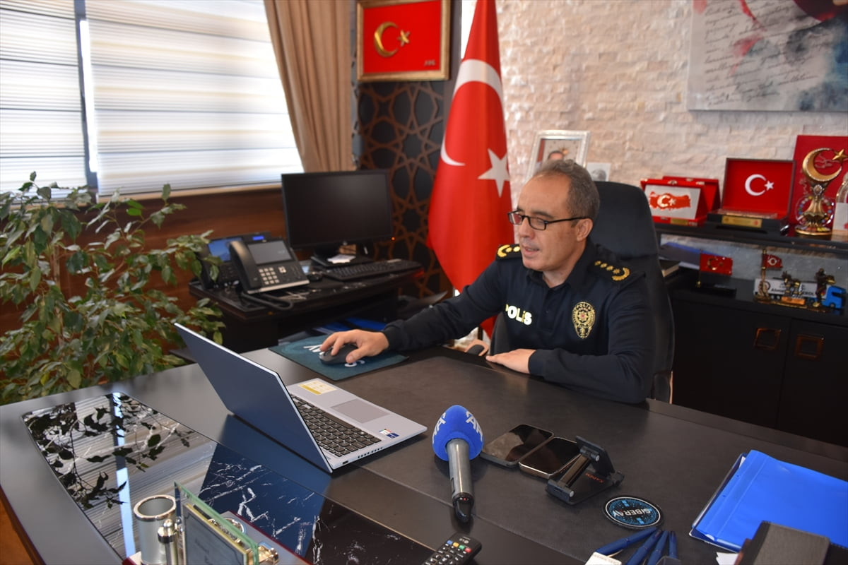 Afyonkarahisar Emniyet Müdürü Ahmet Birtan Erol, Anadolu Ajansının (AA) gözünden 2025'e damga...