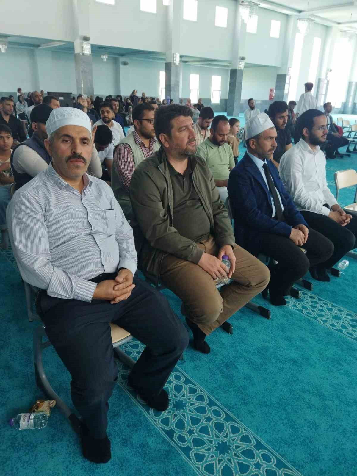 AFYONKARAHİSAR İL MÜFTÜLÜĞÜ GÖÇ KOORDİNATÖRLÜĞÜ TARAFINDAN KENTTEKİ, ÜNİVERSİTELERDE EĞİTİM GÖREN...
