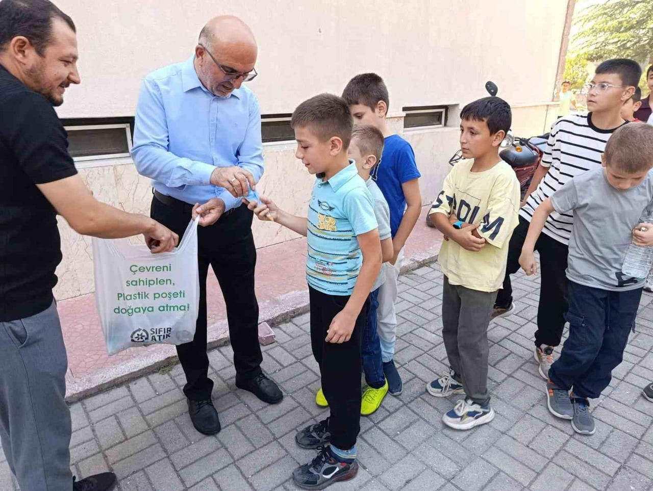 AFYONKARAHİSAR İL MÜFTÜSÜ LÜTFÜ İMAMOĞLU, MÜFTÜ YARDIMCILARI MEVLÜT ŞAHİNER, TUĞBA ANATOPRAK VE...