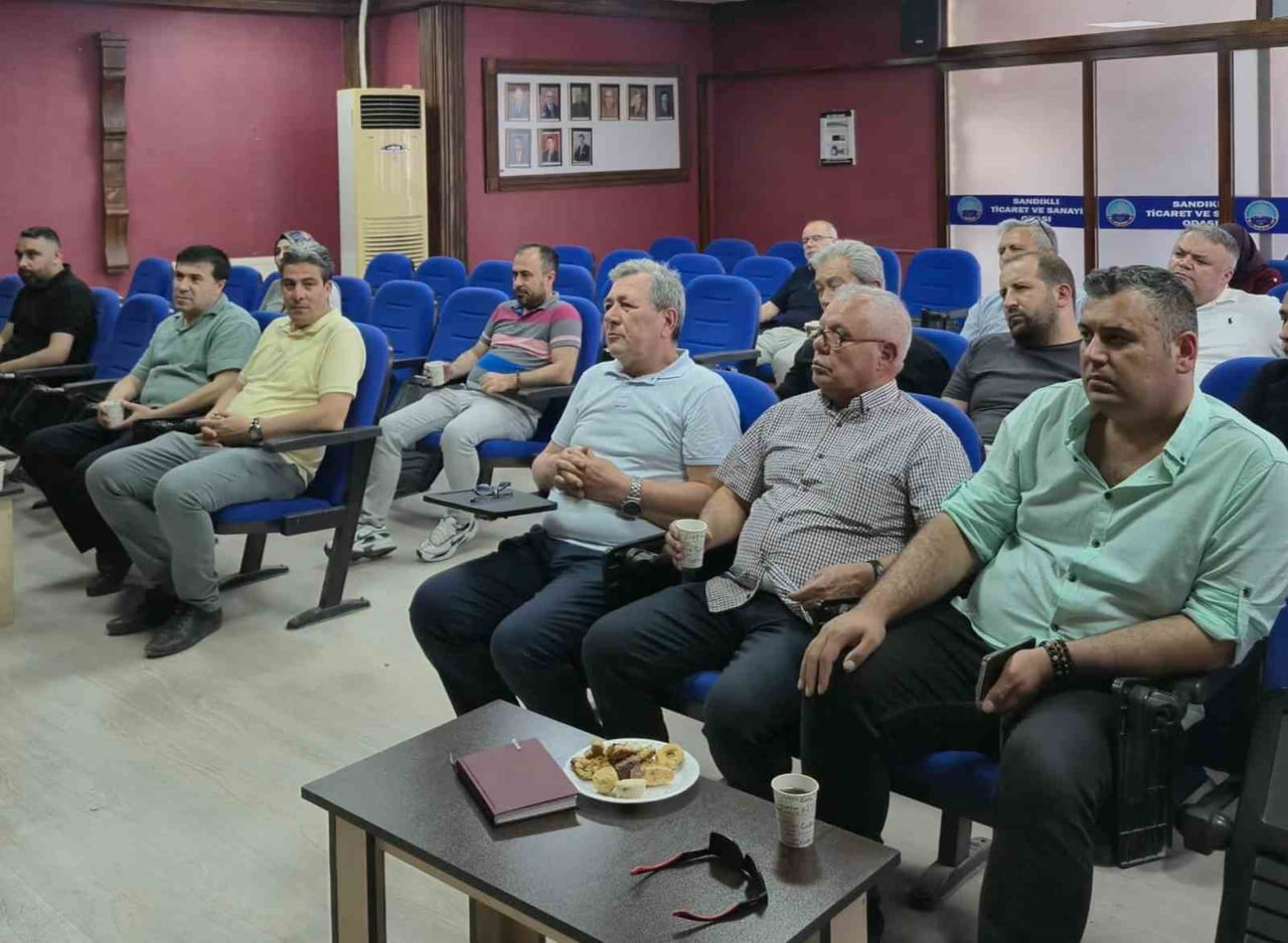 AFYONKARAHİSAR SANDIKLI VERGİ DAİRESİ TARAFINDAN İLÇEDEKİ MALİ MÜŞAVİRLERİ YÖNELİK 'KAMU...