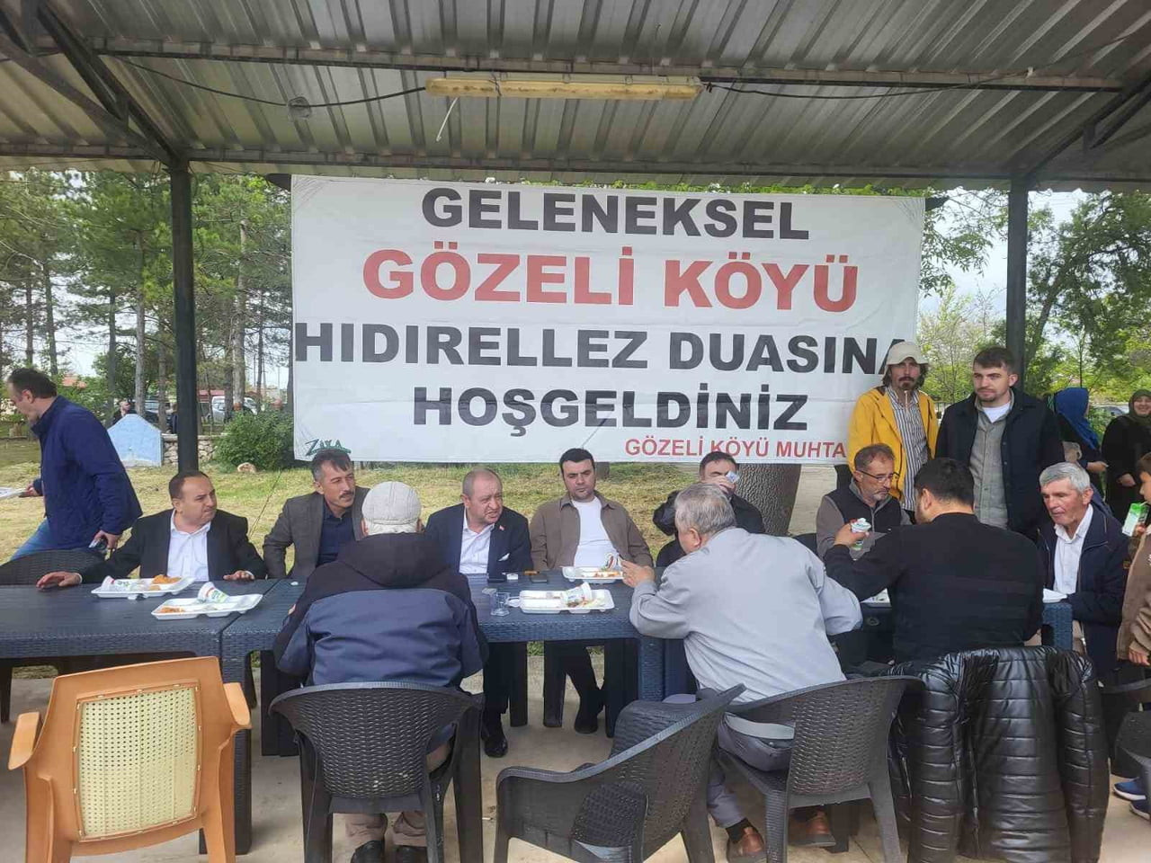 AFYONKARAHİSAR'IN EMİRDAĞ İLÇESİNE BAĞLI GÖZELİ KÖYÜ'NDE DÜZENLENEN GELENEKSEL HIDIRELLEZ...
