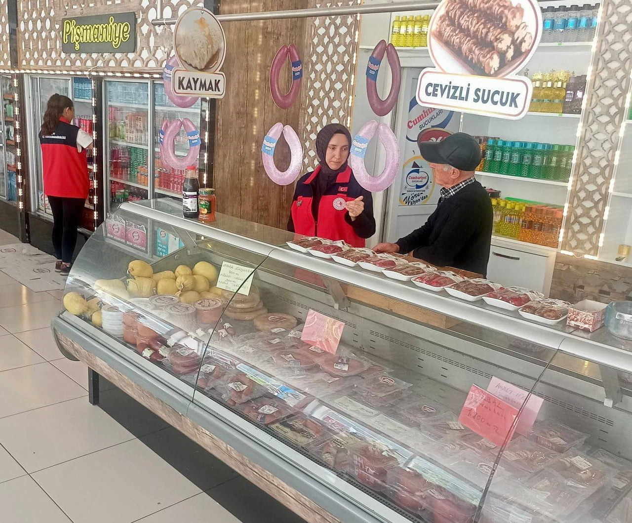 AFYONKARAHİSAR’DA GÜVENİLİR GIDA ARZININ SAĞLANMASI AMACIYLA GIDA ÜRETİM, SATIŞ VE TOPLU TÜKETİM...