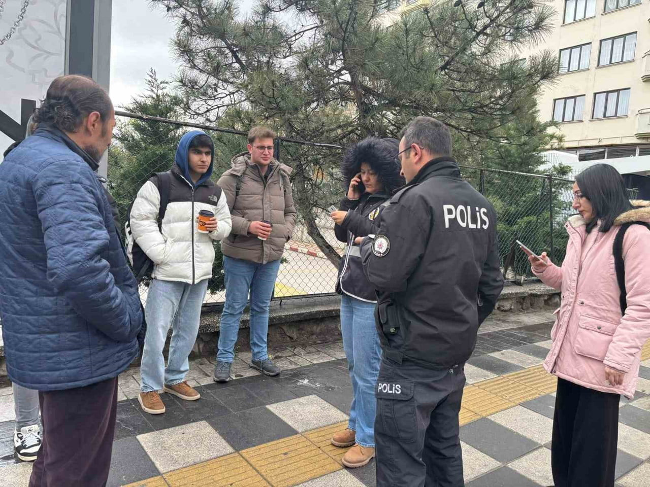 AFYONKARAHİSAR’DA POLİS TARAFINDAN ÇOCUKLARIN SUÇA SÜRÜKLENMESİNİN ÖNÜNE GEÇMEK AMACIYLA...