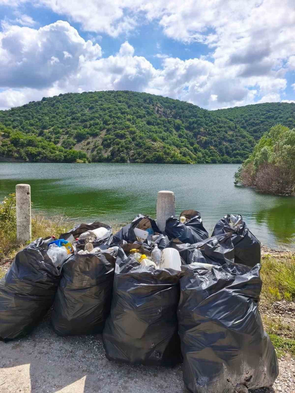 AFYONKARAHİSAR’IN BOLVADİN İLÇESİNE BAĞLI ÖZBURUN BELDESİNDE, GEÇTİĞİMİZ AYLARDA YAŞANAN SEL...