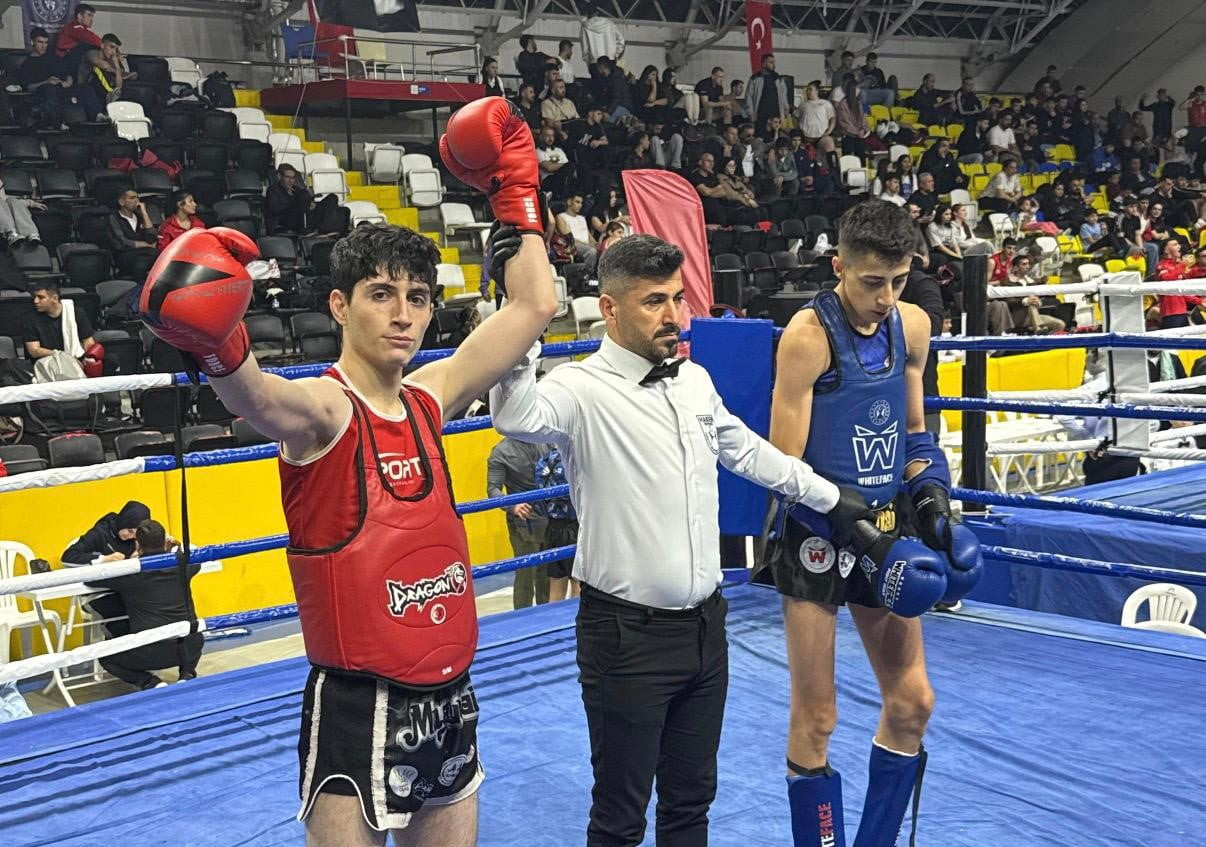AFYONKARAHİSARLI SPORCULAR MUAY THAİ TÜRKİYE ŞAMPİYONASI’NDA DERECE ELDE EDEREK BÜYÜK BİR BAŞARIYA...