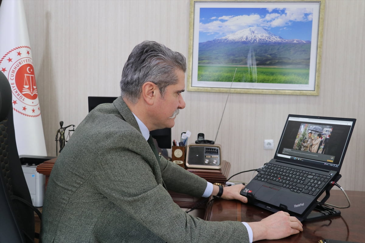 Ağrı Cumhuriyet Başsavcısı Adem Çalış, Anadolu Ajansının (AA) gözünden 2025'e damga vuran olaylara...