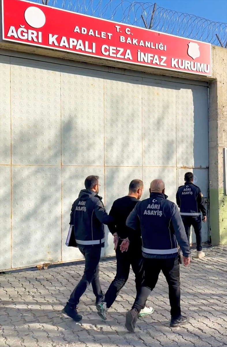 Ağrı'da çeşitli suçlardan hakkında 37 yıl 5 ay 20 gün kesinleşmiş hapis cezası bulunan cezaevi...