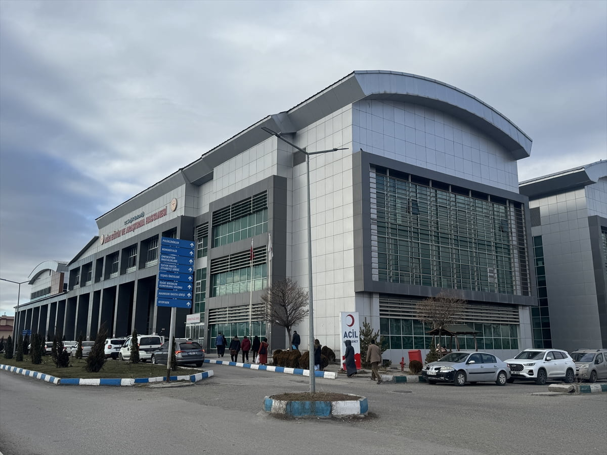 Ağrı'da yumurtaya alerjisi olan ve doğum gününde arkadaşlarının aldığı pastayı yedikten sonra...