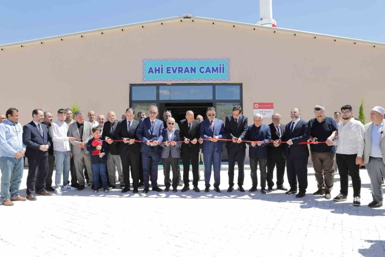 AHİ EVRAN CAMİİ DUALARLA AÇILDI.