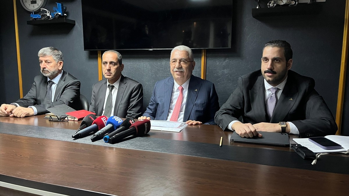 Ahlatcı Holding Yönetim Kurulu Başkanı Ahmet Ahlatcı, Yozgat'ta Vali Mehmet Ali Özkan'a ziyarette...