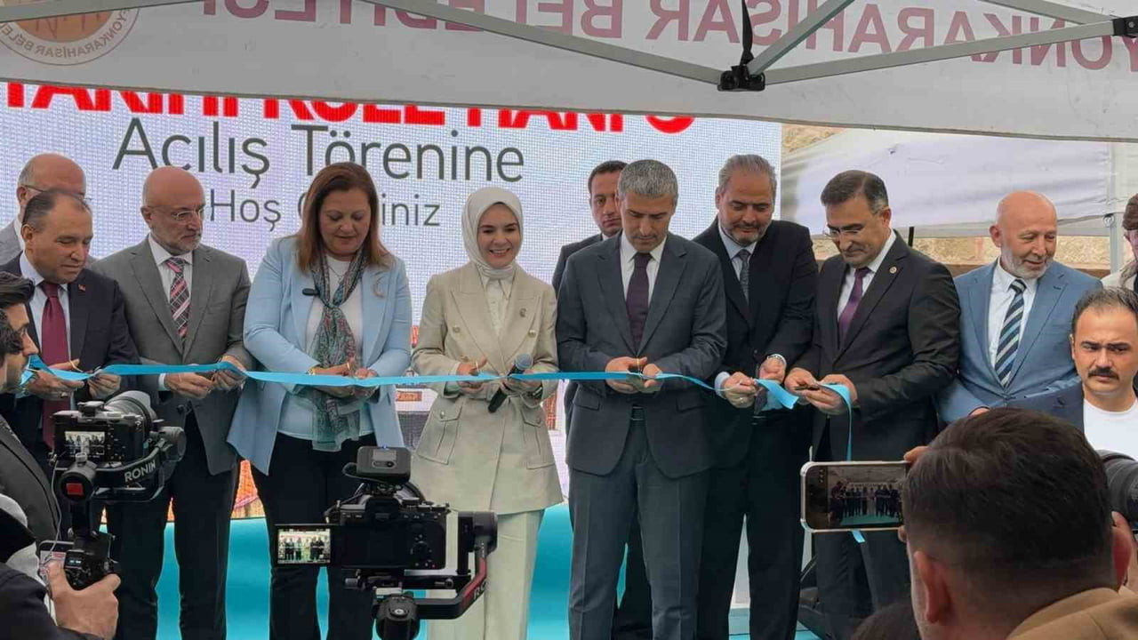 AİLE VE SOSYAL HİZMETLER BAKANI MAHİNUR ÖZDEMİR GÖKTAŞ, BAKANLIK OLARAK BİN 366 YENİ KADIN...