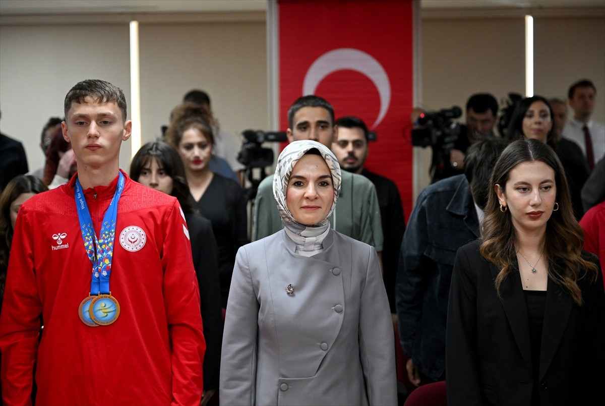 Aile ve Sosyal Hizmetler Bakanı Mahinur Özdemir Göktaş, Bakanlık'ta düzenlenen "Devlet...