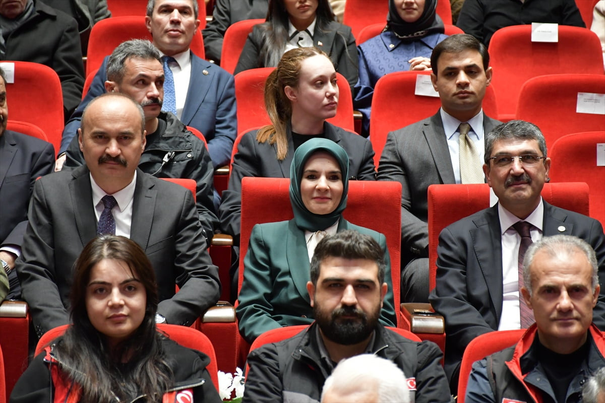 Aile ve Sosyal Hizmetler Bakanı Mahinur Özdemir Göktaş, Batman'da, Necat Nasıroğlu Külliyesi...