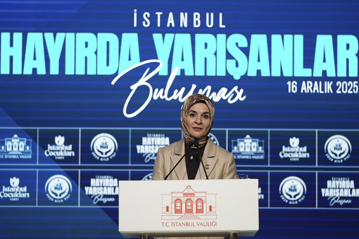 Aile ve Sosyal Hizmetler Bakanı Mahinur Özdemir Göktaş, İstanbul Valiliği ev sahipliğinde...