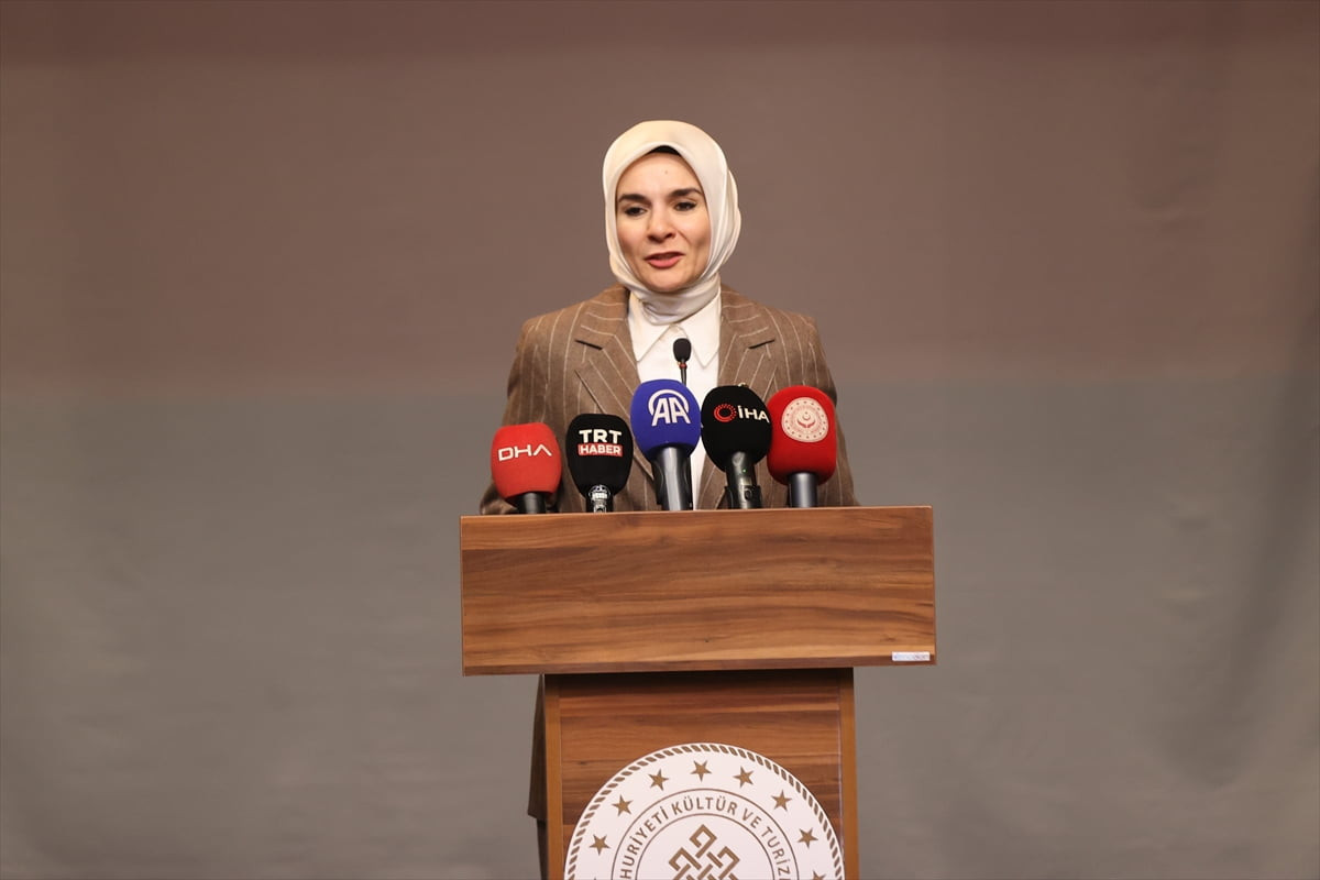 Aile ve Sosyal Hizmetler Bakanı Mahinur Özdemir Göktaş, Nevşehir'de Alevi-Bektaşi Kültür ve Cemevi...