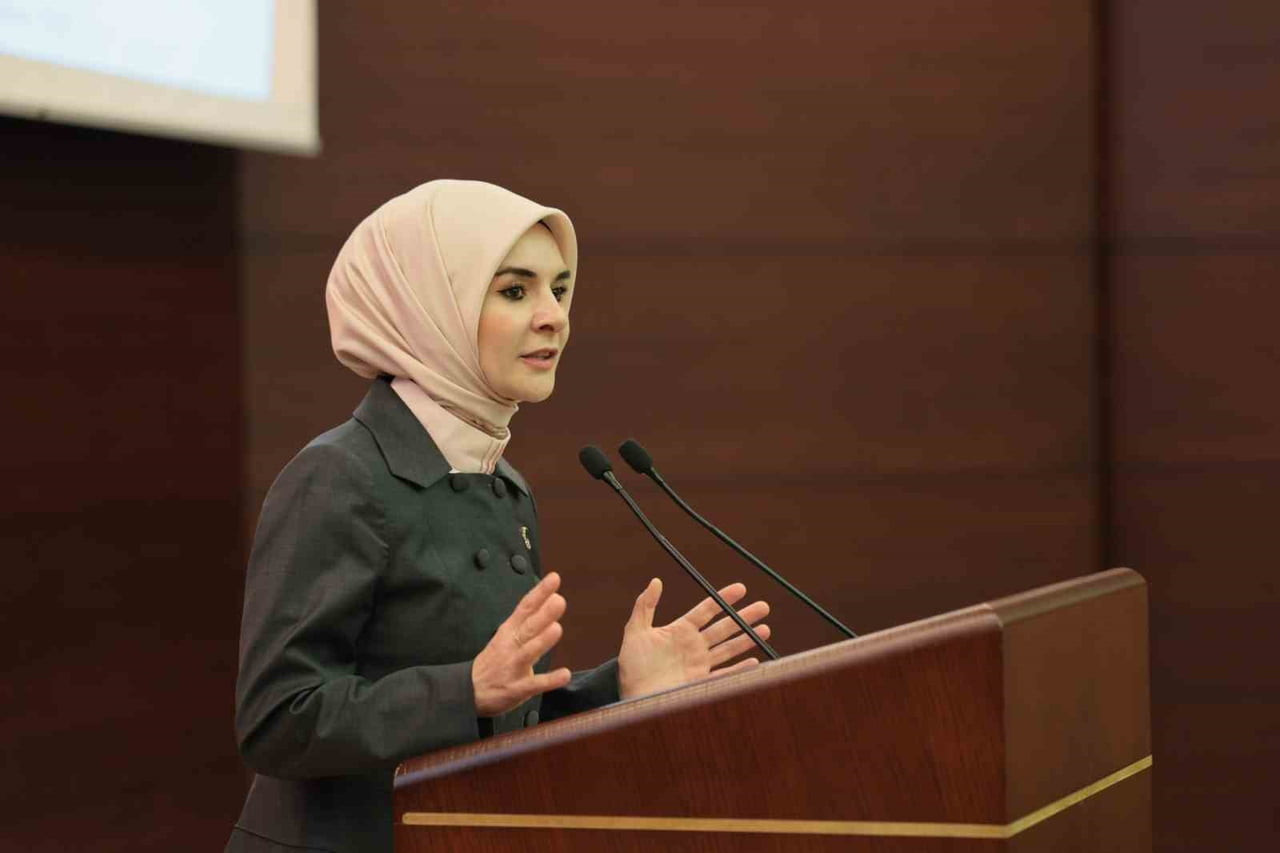 AİLE VE SOSYAL HİZMETLER BAKANI MAHİNUR ÖZDEMİR GÖKTAŞ, "YAŞLANAN NÜFUS, HAYATIN TÜM ALANLARINI...