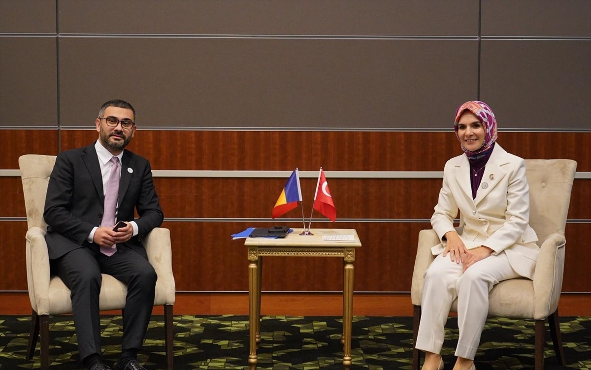Aile ve Sosyal Hizmetler Bakanı Mahinur Özdemir Göktaş (sağda), 2. Dünya Sosyal Kalkınma...