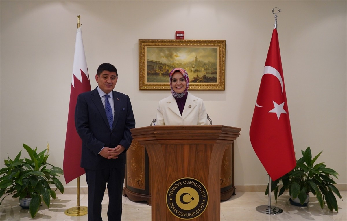 Aile ve Sosyal Hizmetler Bakanı Mahinur Özdemir Göktaş (sağda), 2. Dünya Sosyal Kalkınma...