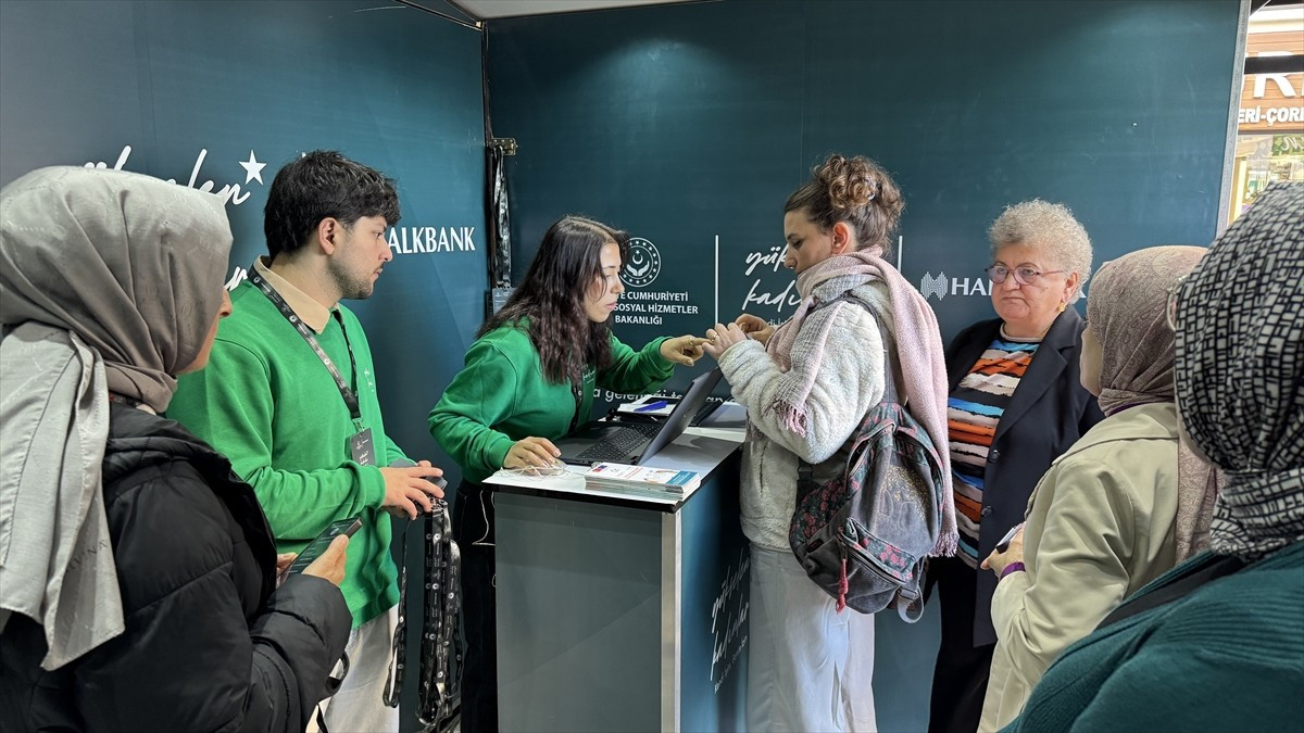 Aile ve Sosyal Hizmetler Bakanlığı ile Türkiye Halk Bankası işbirliğinde hayata geçirilen...