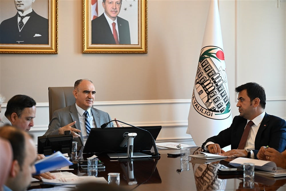AİLE VE SOSYAL HİZMETLER BAKANLIĞI KOORDİNASYONUNDA YÜRÜTÜLEN AİLE ODAKLI POLİTİKA VE HİZMETLERİN...