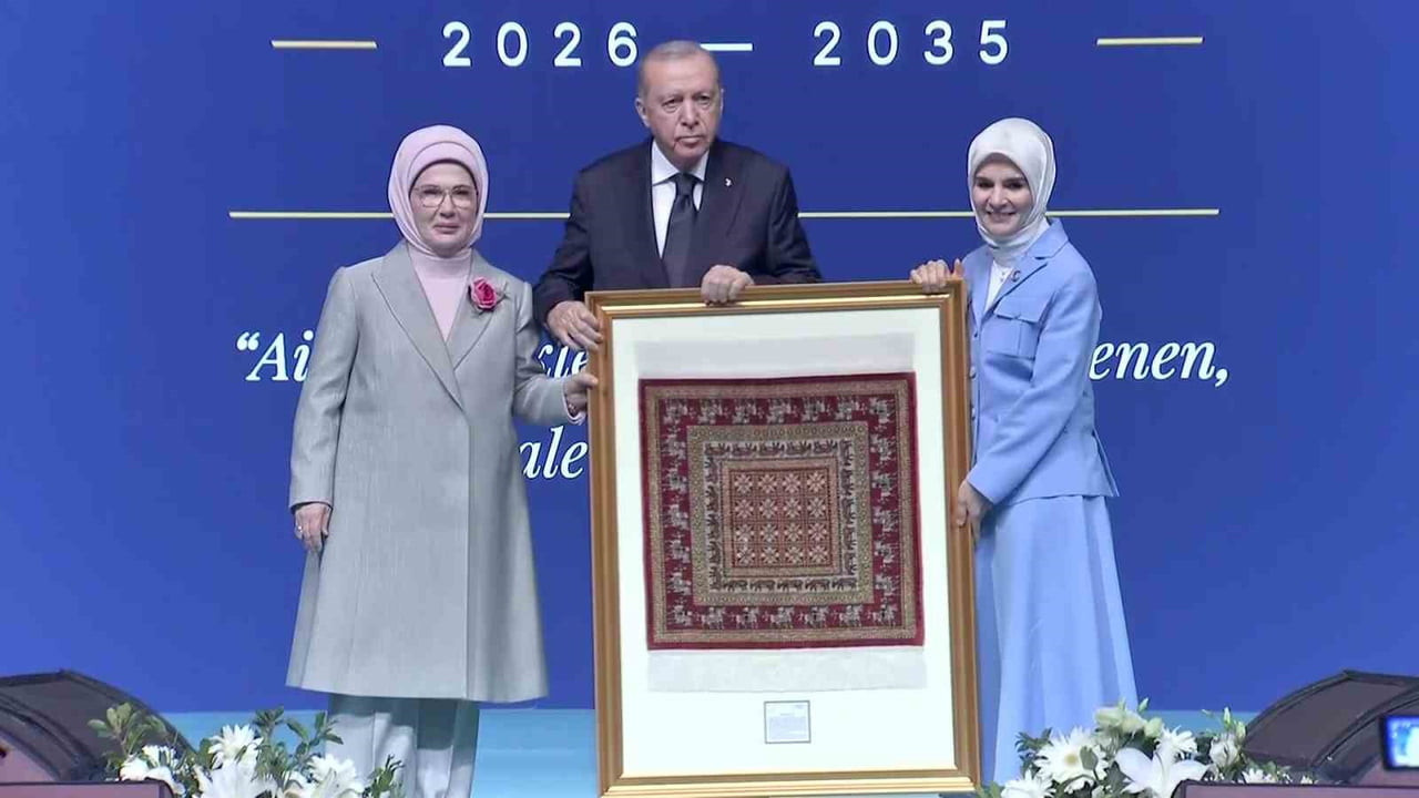 AİLE VE SOSYAL HİZMETLER BAKANLIĞINCA GERÇEKLEŞTİRİLEN AİLE VE NÜFUS 10 YILI VİZYON TANITIM...