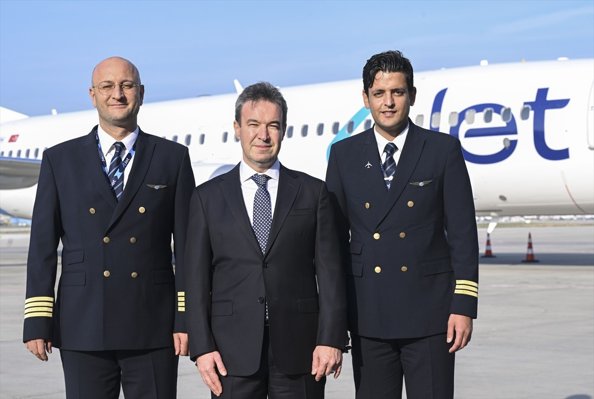 AJet'in filosuna kattığı yeni nesil fabrika çıkışlı TC-OHH tescilli 7'nci "Boeing 737-8 MAX"...