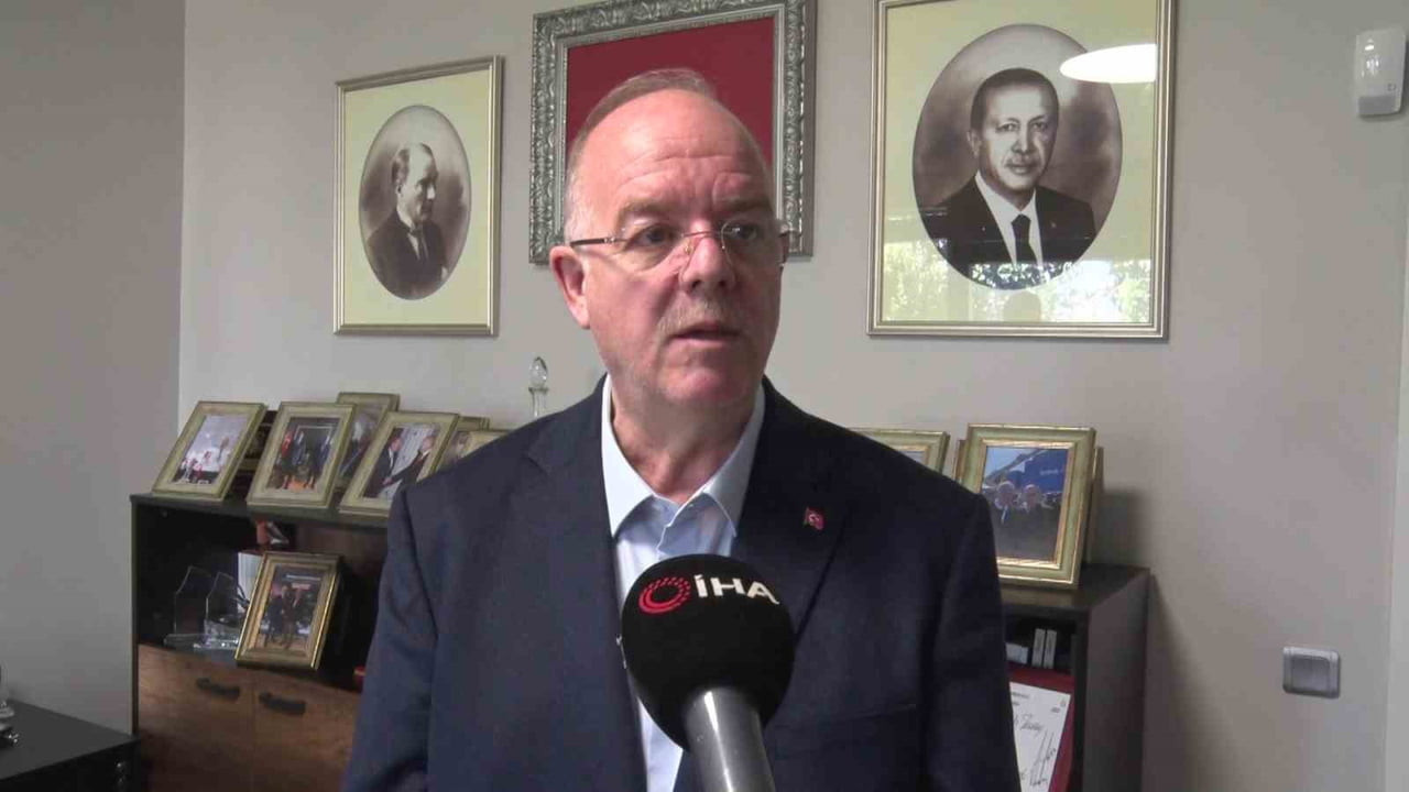 AK PARTİ ADALAR İLÇE BAŞKANI UĞUR SİNA ŞEN