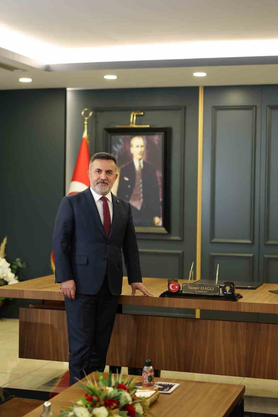 AK PARTİ ADANA İL BAŞKANI TAMER DAĞLI, BUĞDAYDAN MISIRA, AYÇİÇEĞİNDEN NARENCİYE ÜRÜNLERİNE KADAR...