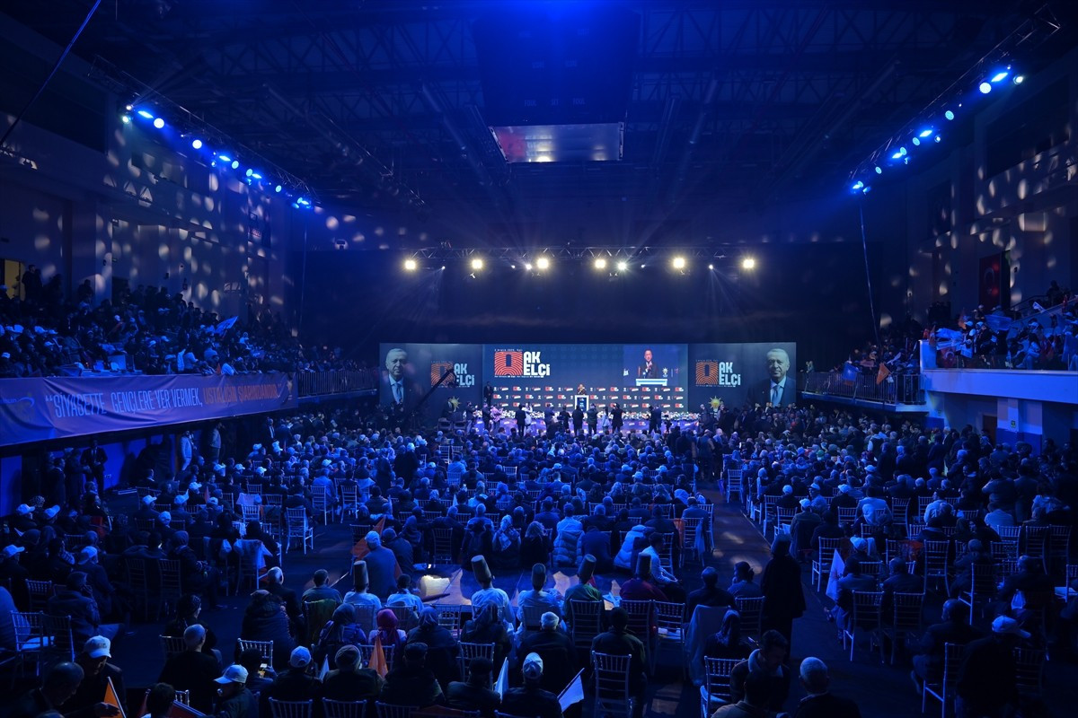 AK Parti Ankara İl Başkanlığınca, Sincan Sinan Şamil Sam Spor Kompleksinde "Her Binaya AK Elçi...