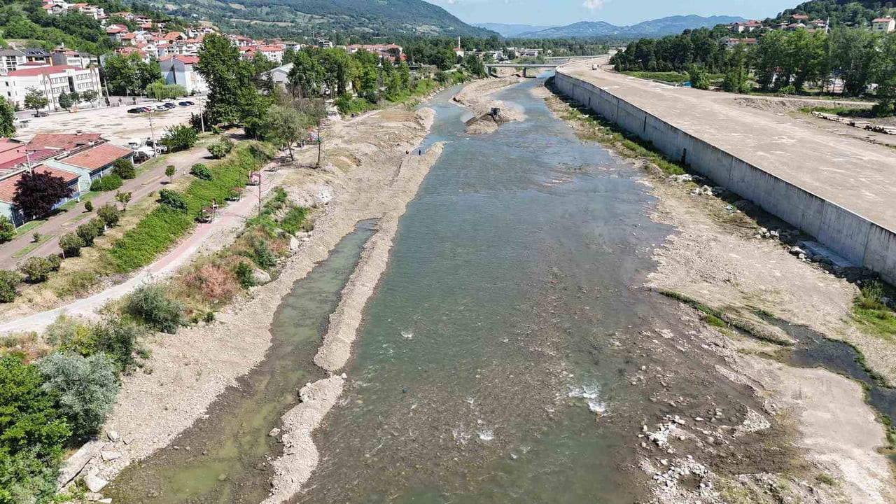 AK PARTİ BARTIN MİLLETVEKİLİ YUSUF ZİYA ALDATMAZ, DAHA ÖNCE YÜKLENİCİ FİRMAYLA YAŞANAN SORUNLAR...