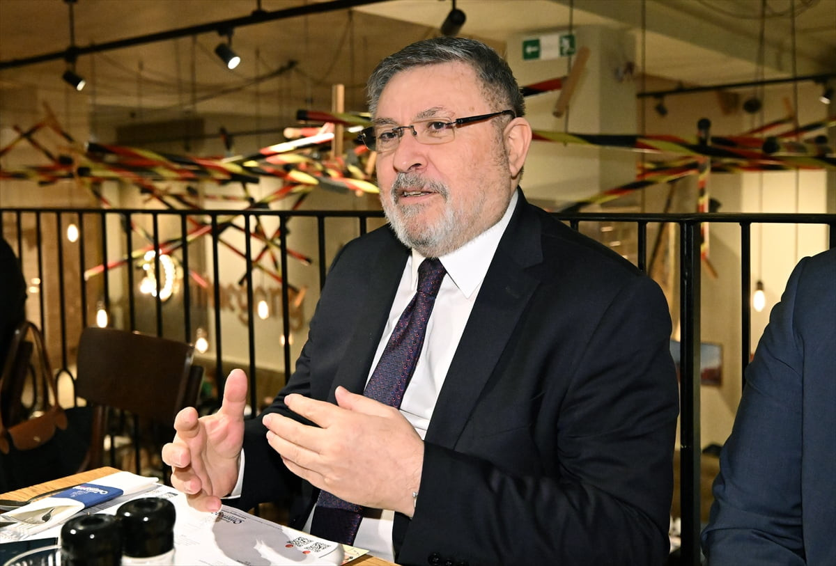 AK Parti Brüksel AB Temsilciliği, Brüksel'de basın mensuplarına iftar verdi. AK Parti Brüksel AB...