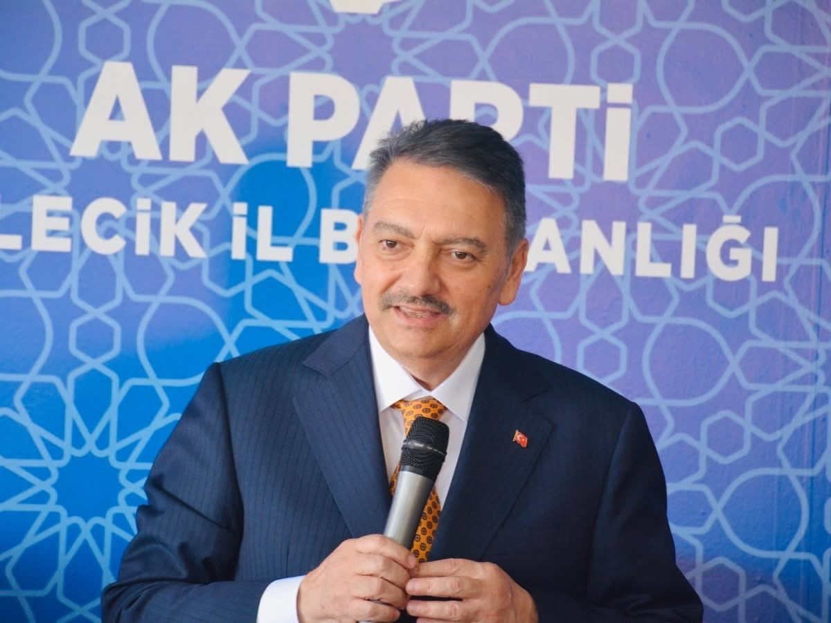 AK PARTİ GENEL BAŞKAN YARDIMCISI AHMET BAHA ÖĞÜTKEN, SAHA ÇALIŞMALARI KAPSAMINDA BİLECİK'E...