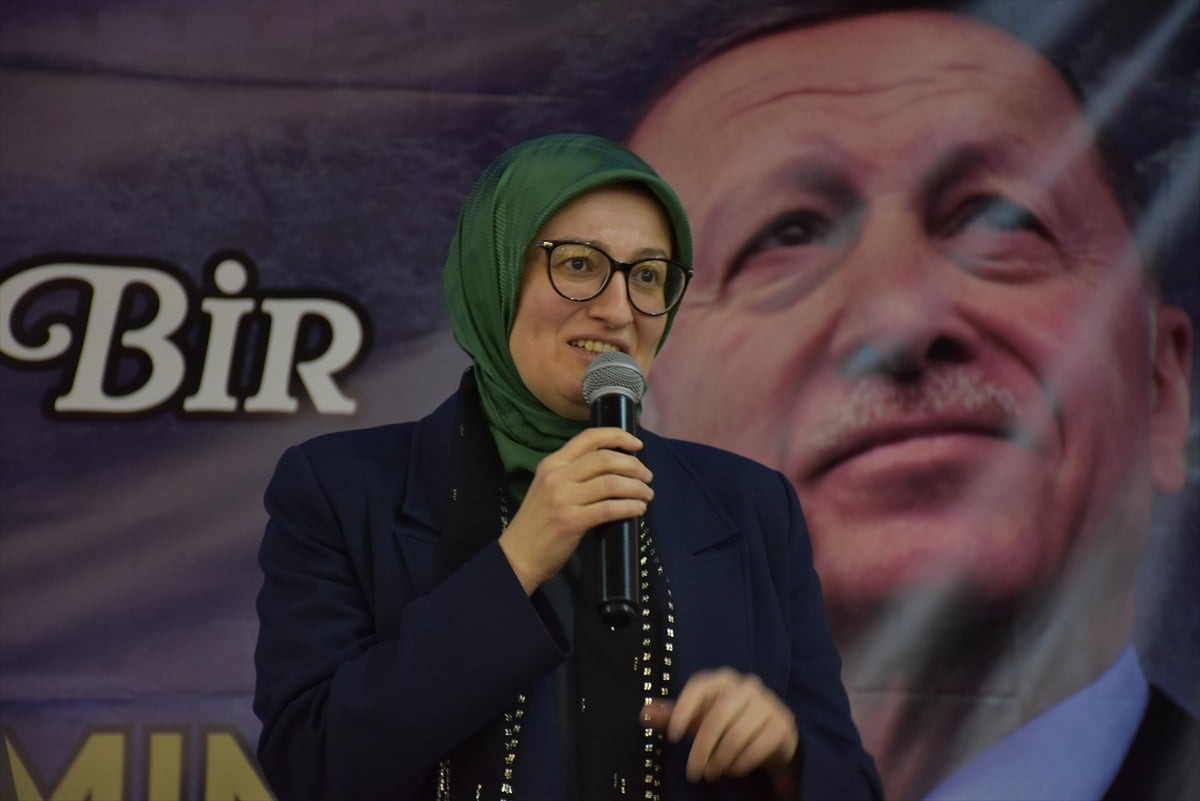 AK Parti Genel Başkan Yardımcısı Belgin Uygur, partisinin Bartın İl Başkanlığınca bir düğün...