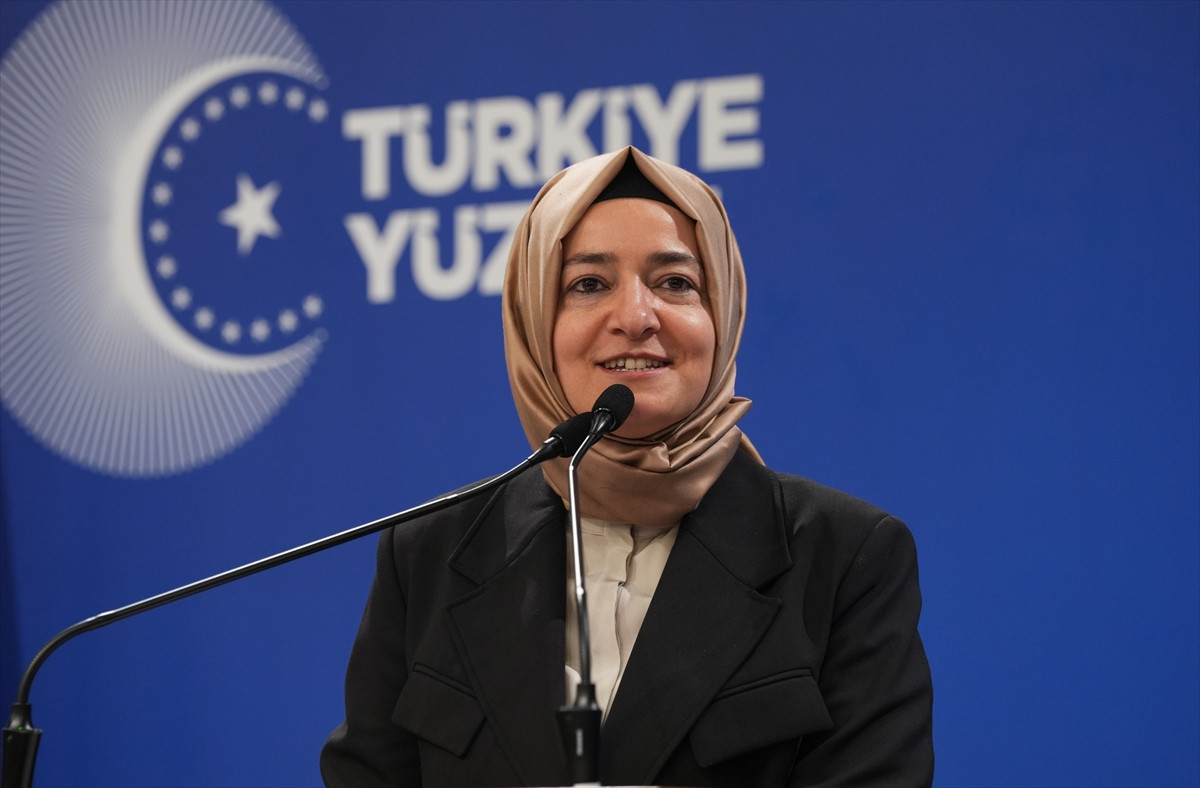 AK Parti Genel Başkan Yardımcısı Fatma Betül Sayan Kaya, AK Parti Sosyal Politikalar...