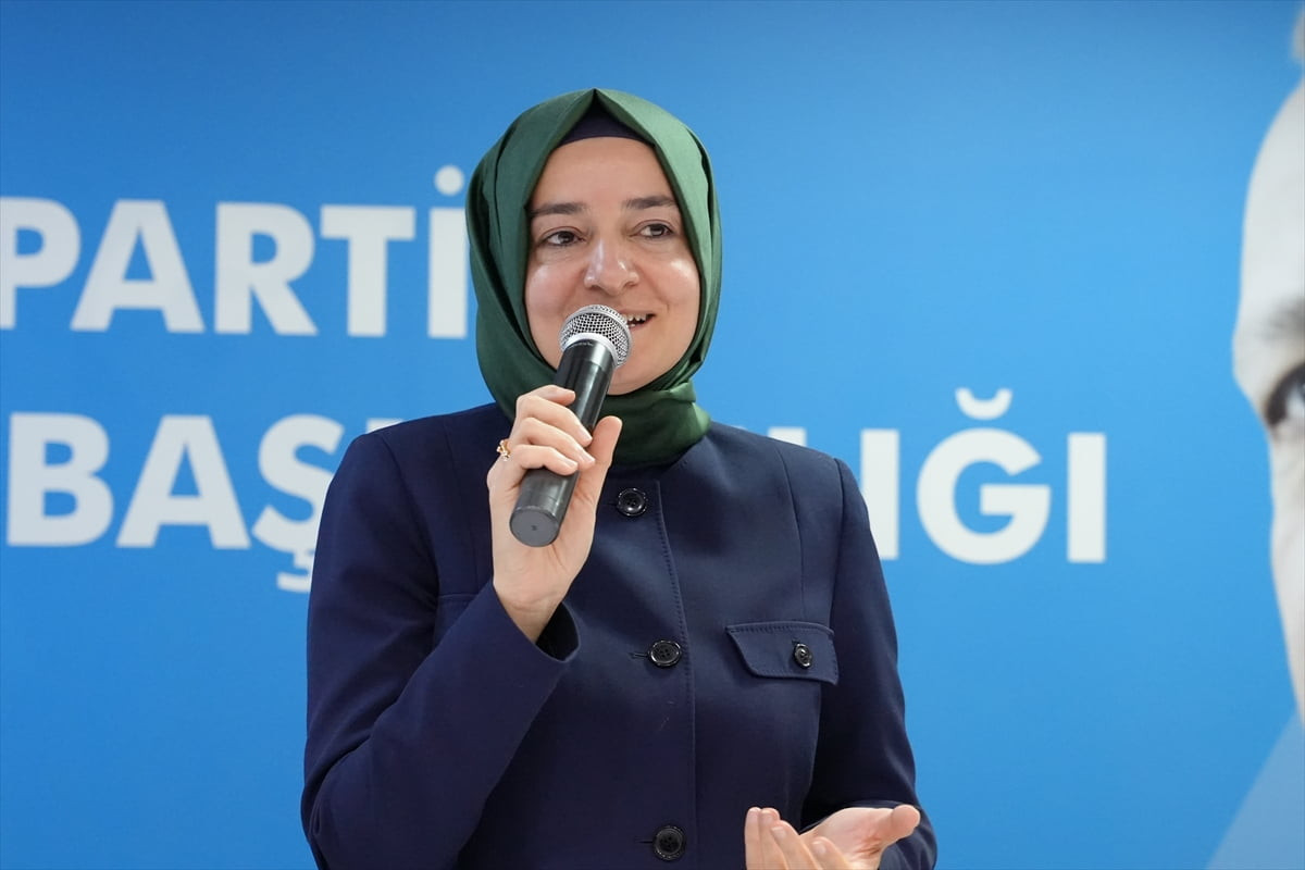 AK Parti Genel Başkan Yardımcısı Fatma Betül Sayan Kaya (fotoğrafta), AK Parti Denizli İl...