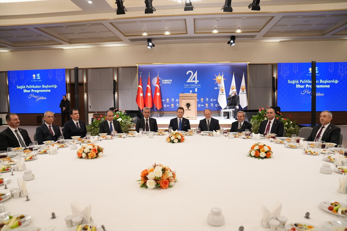 AK Parti Genel Başkan Yardımcısı Halit Yerebakan'ın ev sahipliğinde partinin genel merkezinde...