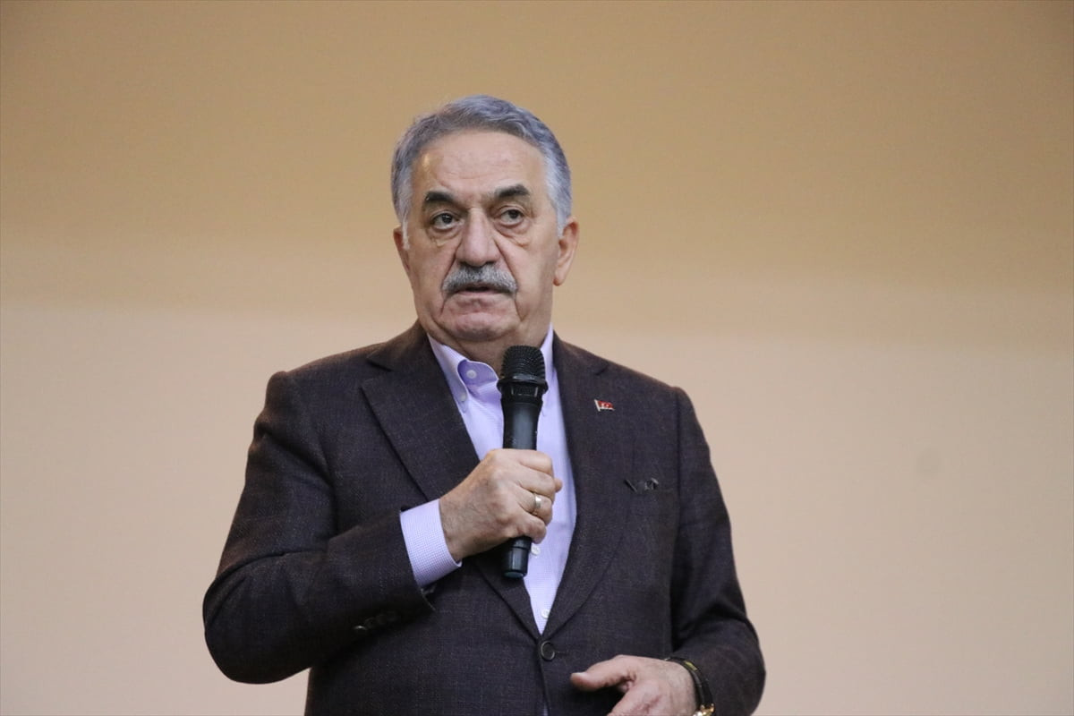 AK Parti Genel Başkan Yardımcısı Hayati Yazıcı, Çayeli Öğretmenevi ve Akşam Sanat Okulu'nda...